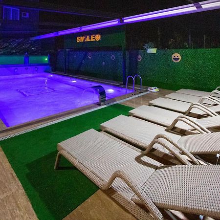 Hotel Smile Кобулети Экстерьер фото