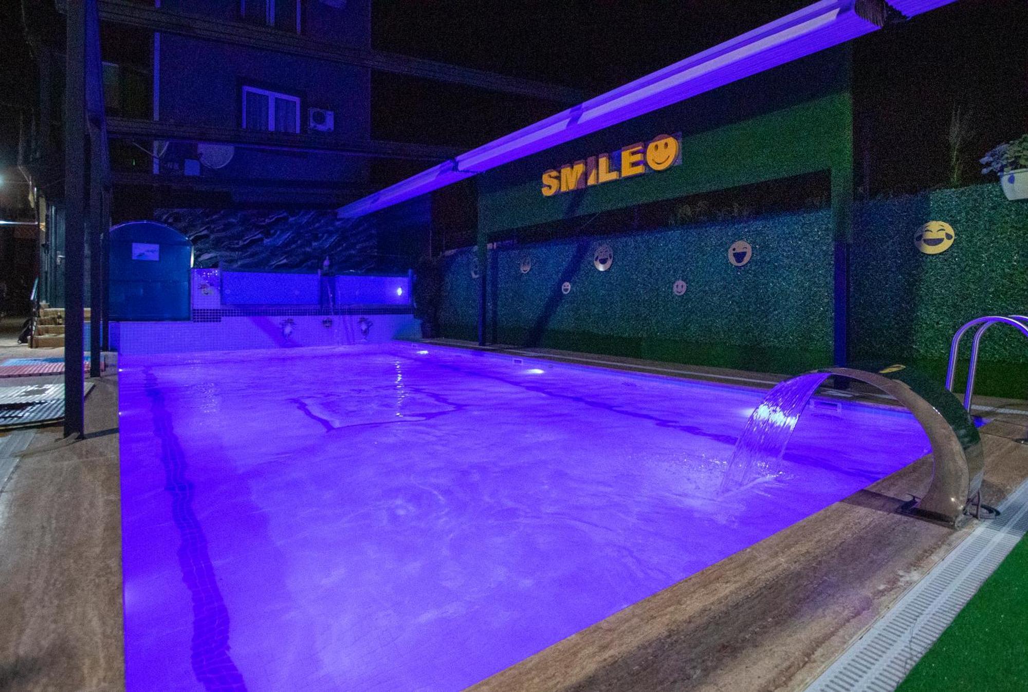 Hotel Smile Кобулети Экстерьер фото