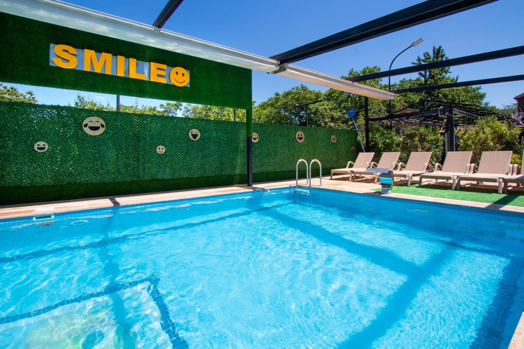 Hotel Smile Кобулети Экстерьер фото