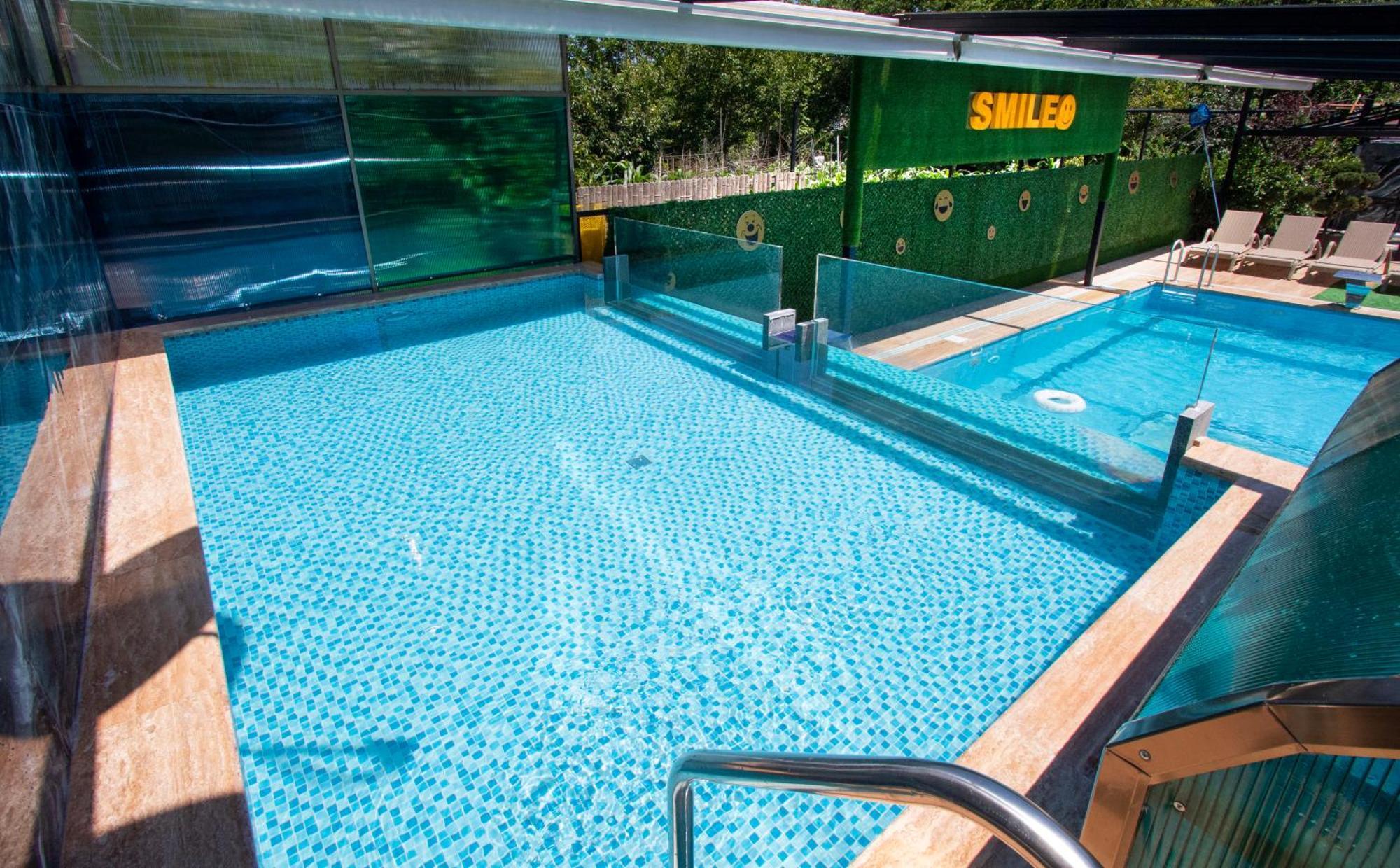 Hotel Smile Кобулети Экстерьер фото