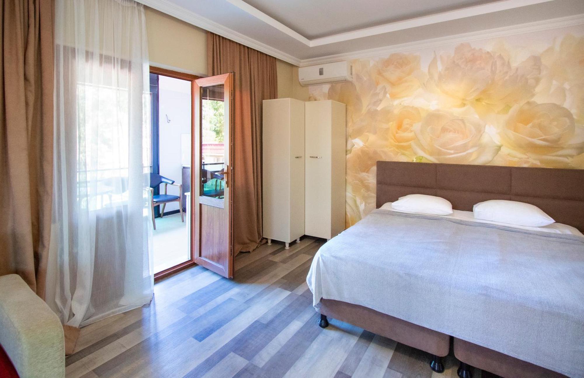 Hotel Smile Кобулети Экстерьер фото