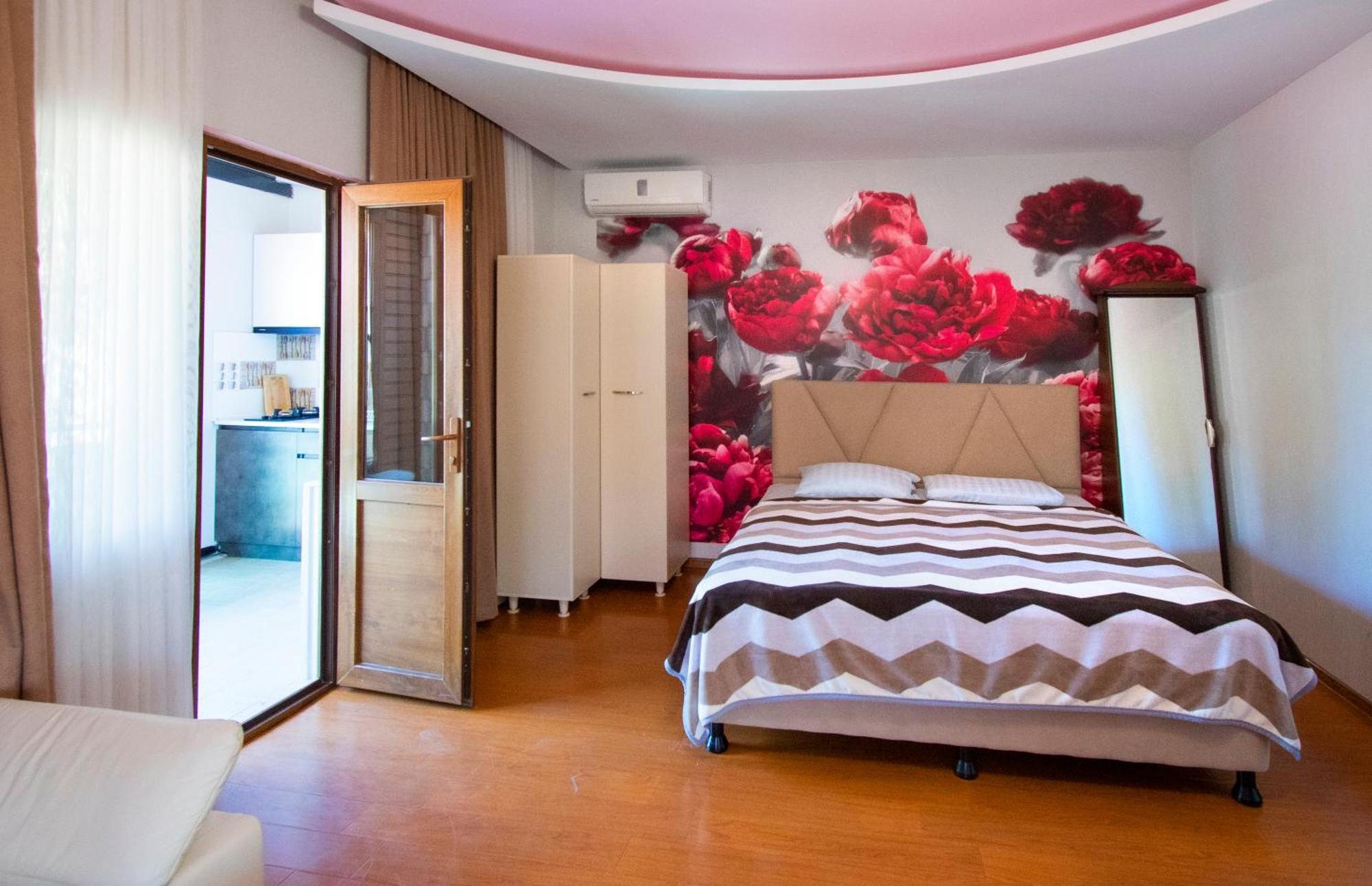 Hotel Smile Кобулети Экстерьер фото
