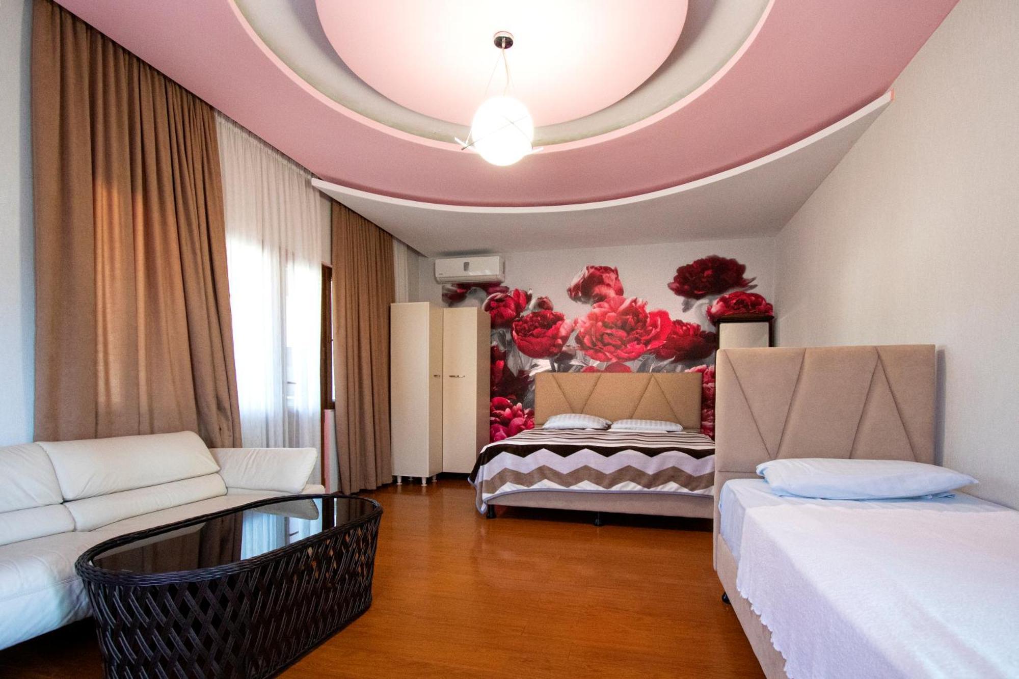 Hotel Smile Кобулети Экстерьер фото